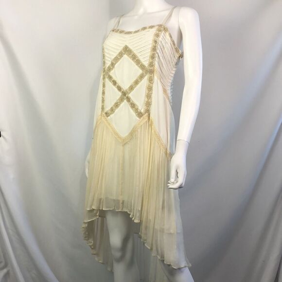 Urban Outfitters Cream Beaded Drop Waist/Chiffon Button Dress - Picture 2 of 11